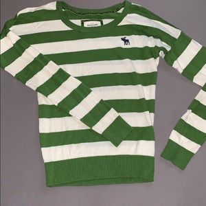 Abercrombie & Fitch light weight SWEATER
